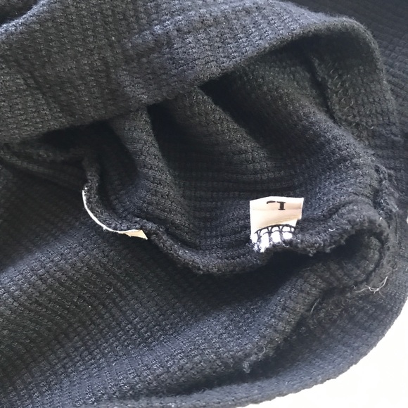 TALENTLESS Long Sleeve Mock Neck Waffle Knit Crop Top - Picture 11 of 12